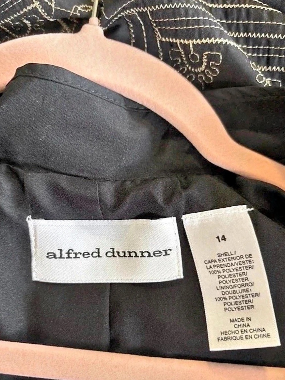 Alfred Dunner Geometric Blazer in Black & White Size 14 Like New - Picture 3 of 3
